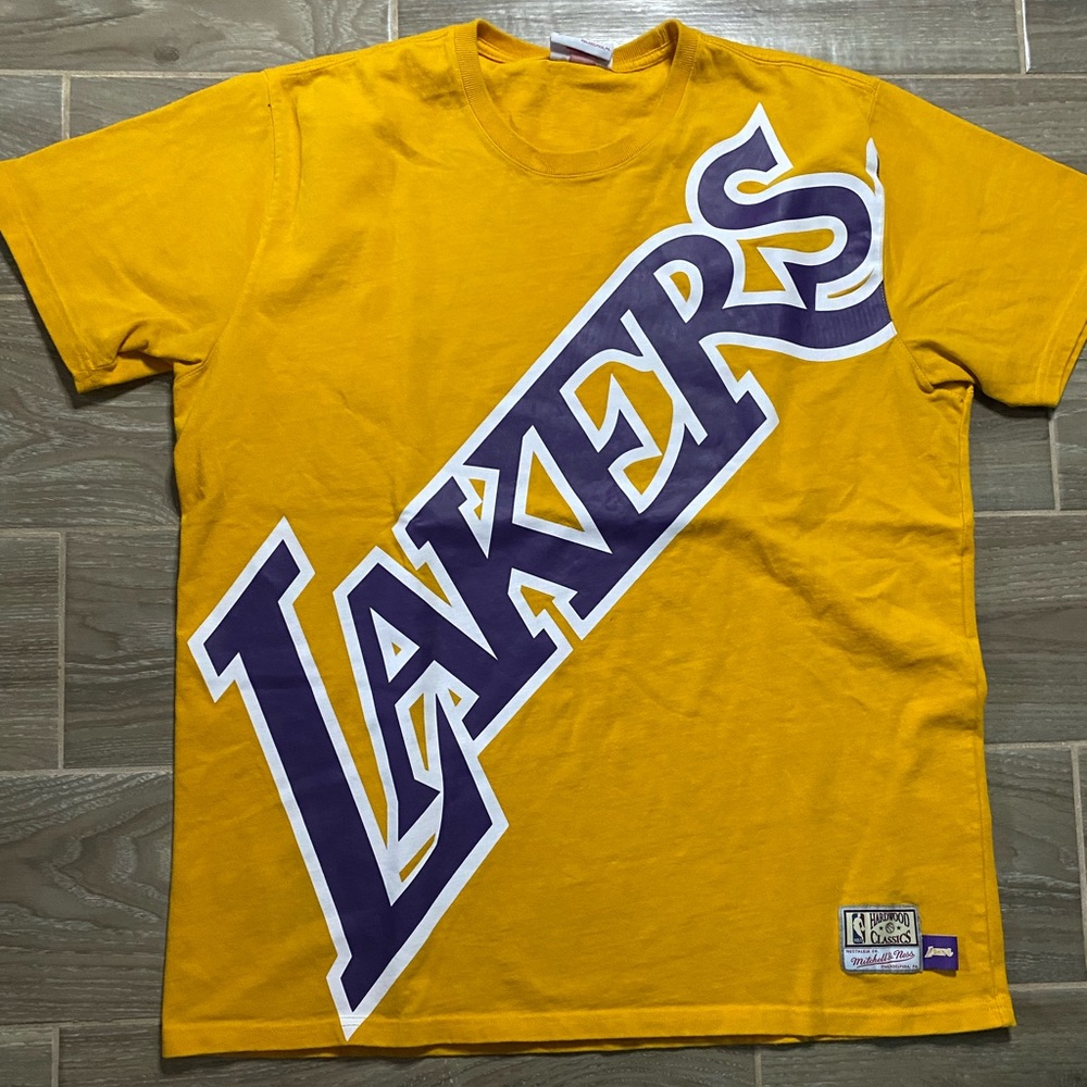Lakers shirt